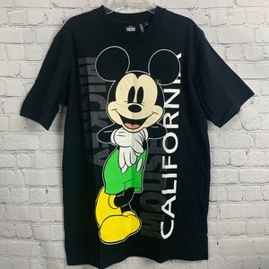 ⭐️ NWT DISNEY Mickey California Graphic Tee